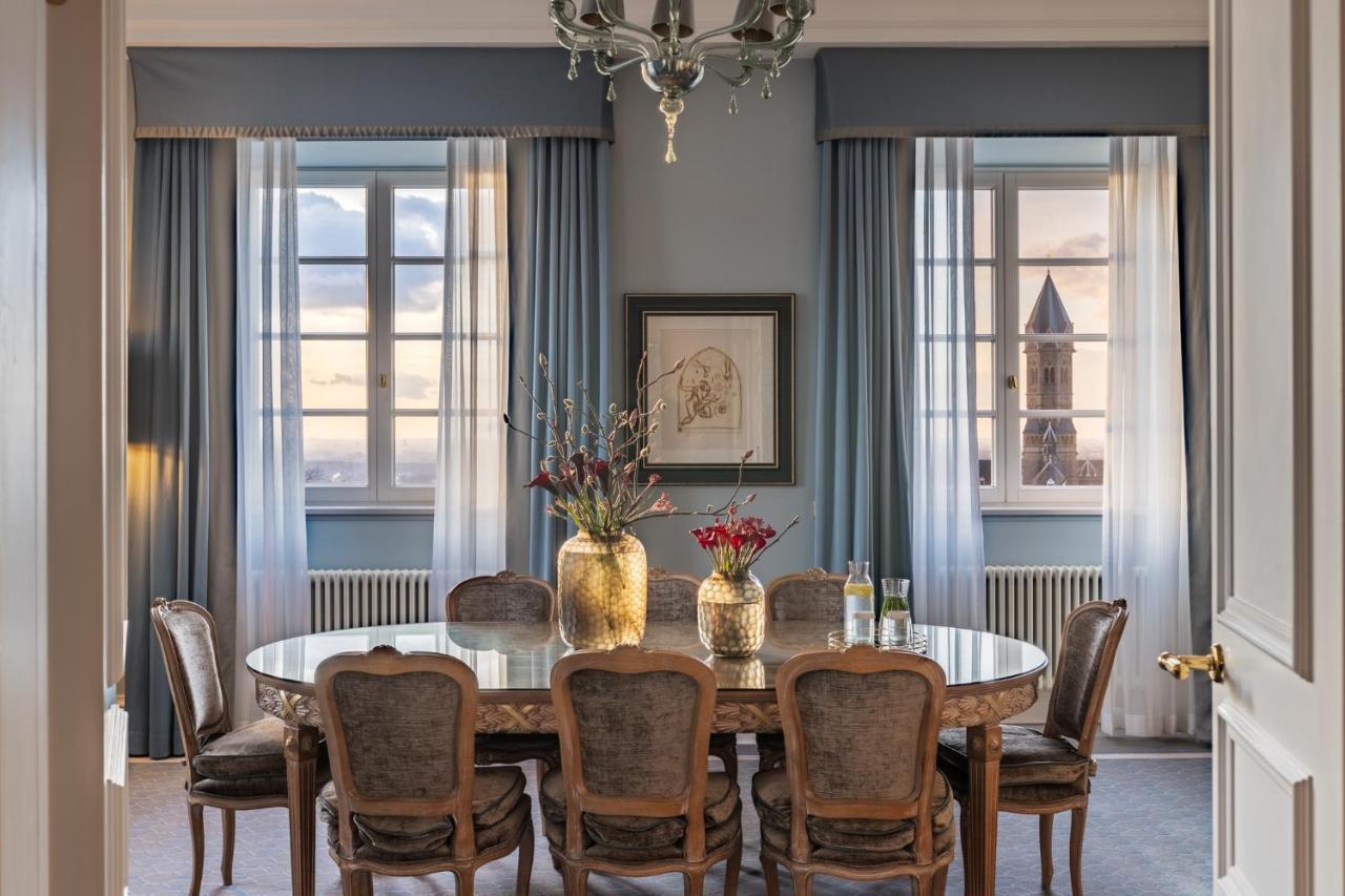 Althoff Grandhotel Schloss Bensberg แบร์กิชกลัดบัค ภายนอก รูปภาพ The dining room