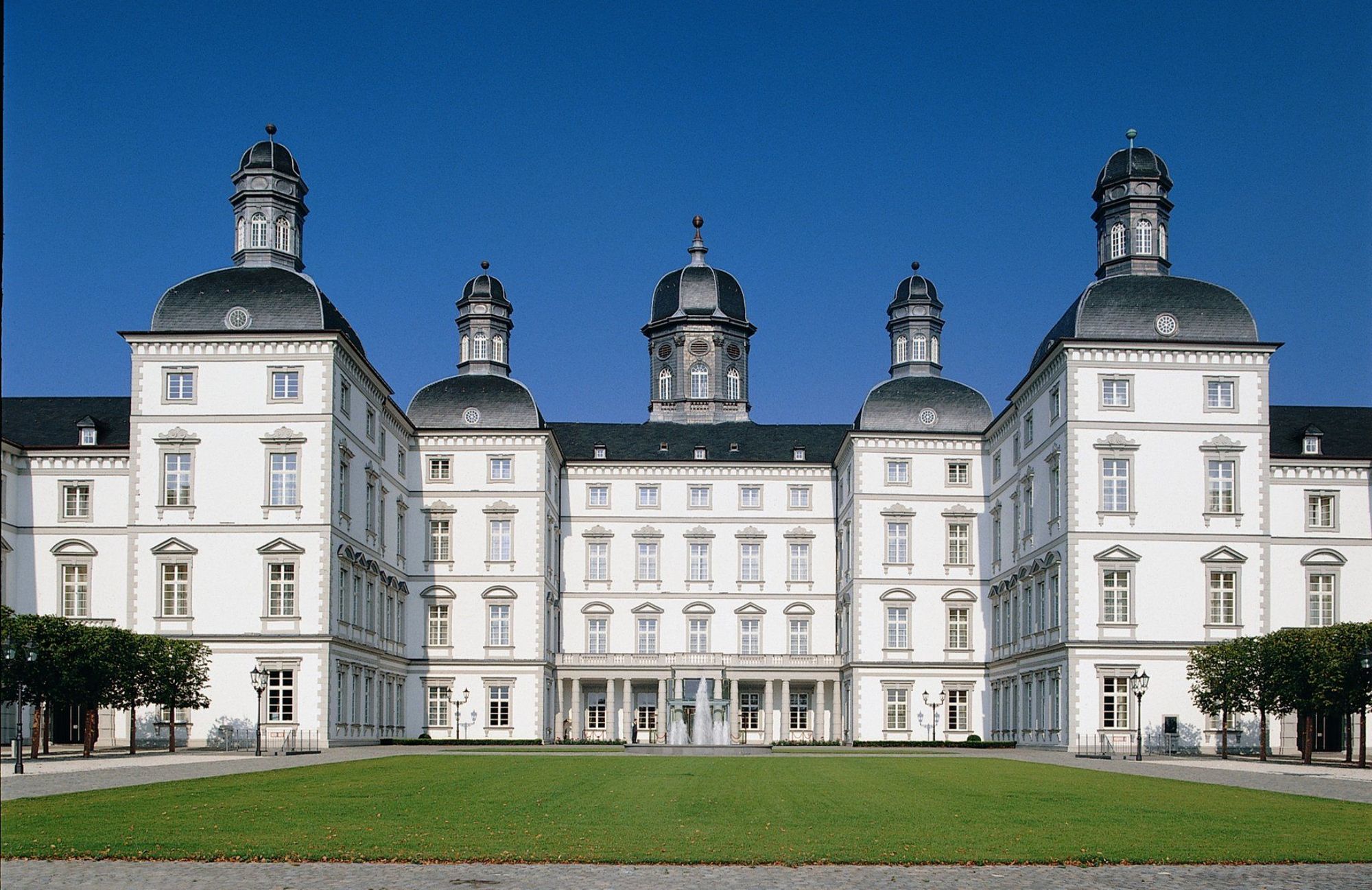 Althoff Grandhotel Schloss Bensberg แบร์กิชกลัดบัค ภายนอก รูปภาพ Schloss Gottorf